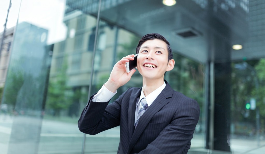 会社の固定電話を携帯に転送するメリット